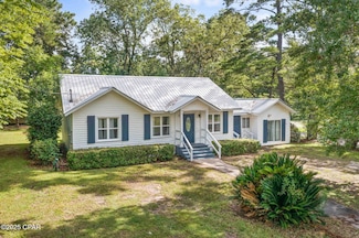 111 E Wisconsin Ave, Bonifay, FL 32425