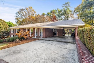 111 Meadow Ln, Calhoun, GA 30701