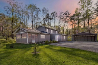 695 Valley View Dr, Burnside, KY 42519
