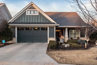 1120 Fox Hill Ct SW, Rochester, MN 55902