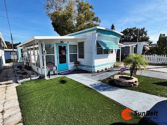 4 Heron Dr, Tavares, FL 32778