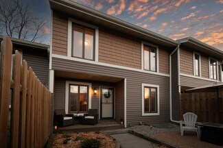 3674 Auger Ave, Saint Paul, MN 55110