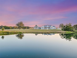 314 Big Sky Ranch Rd, Smithville, TX 78957