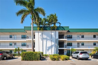 1747 Pebble Beach Dr Unit 208, Fort Myers, FL 33907