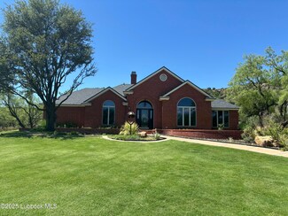 1 Squaw Ln, Ransom Canyon, TX 79366