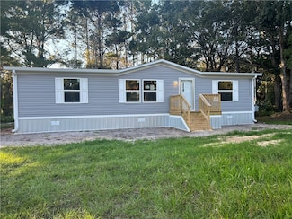 2079 Black Rd, Darien, GA 31305