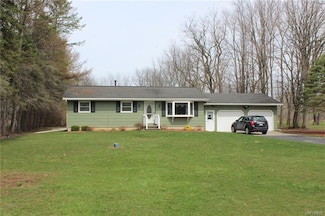 13190 Steiner Rd, Akron, NY 14001