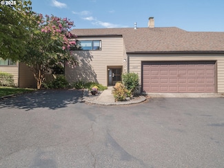 12605 NE Shaver St, Portland, OR 97230