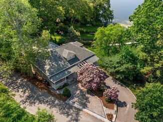 259 Lake Dr, South Hamilton, MA 01982
