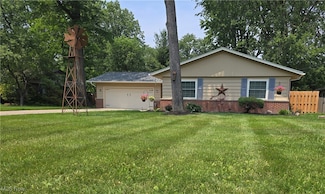 28628 Aspen Dr, North Olmsted, OH 44070