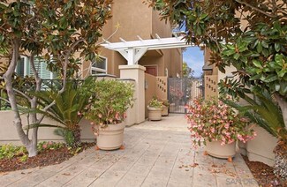 7826 Ivanhoe Ave, La Jolla, CA 92037