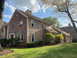 19 Oakland Ave Unit 19, Needham, MA 02492