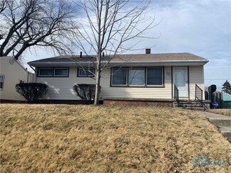 2111 N Ravine Pkwy, Toledo, OH 43605