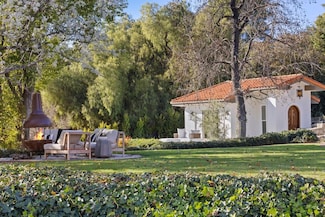 431 Montana Cir, Ojai, CA 93023