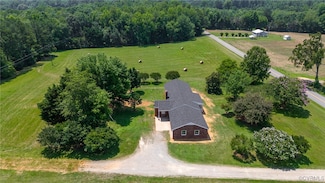 19641 Irish Ct, Jetersville, VA 23083