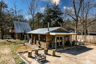 1072 Shipyard Rd, Shenandoah, VA 22849