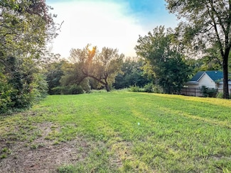 514 N 1st St, Guthrie, OK 73044