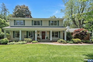 418 Carlton Rd, Wyckoff, NJ 07481