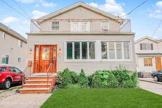 201 van Name Ave, Staten Island, NY 10303