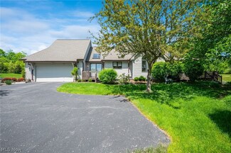 120 Signal Hill Unit C, Chagrin Falls, OH 44023