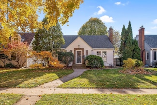 1436 Idaho Ave W, Saint Paul, MN 55108