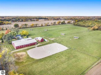 15083 E C Ave, Augusta, MI 49012