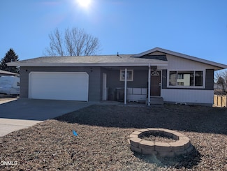 709 Johns Dr, Mandan, ND 58554