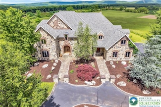 216 Merwinsburg Rd, Effort, PA 18330