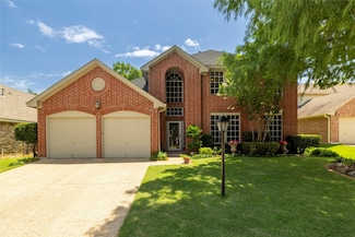 1304 Hillary Ln, Arlington, TX 76012