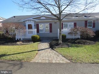 537 Haventree Ct, New Hope, PA 18938