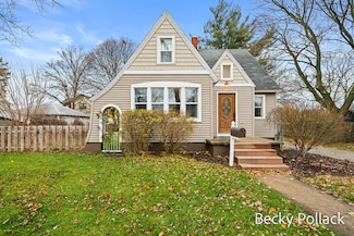 131 W 27th St, Holland, MI 49423