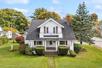 385 Broadway, Rockland, ME 04841