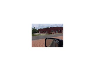 112 S Main St, Lansing, KS 66043