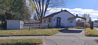 921 Raton Ct, Manitowoc, WI 54220