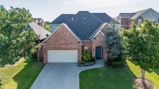2725 Fairfield Dr, Norman, OK 73072