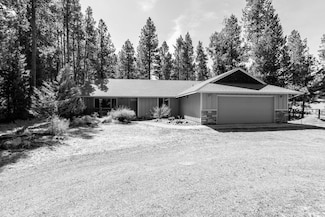 17119 Norwalk Rd, Bend, OR 97707