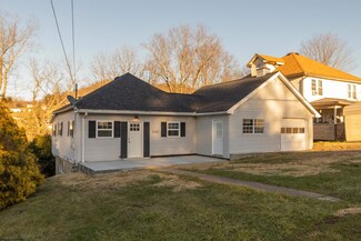 8260 Maple Ave, Stonewood, WV 26301