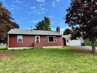 6 Juniper Ln, Westbrook, ME 04092