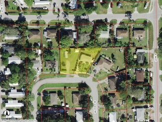 614 6th Avenue Cir, Immokalee, FL 34142