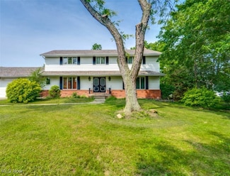 469 Blueberry Cir, Cleveland, OH 44143