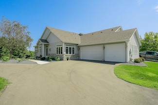 7232 Kestrel Trail, Savage, MN 55378