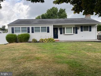110 Maple Ave, Hatboro, PA 19040
