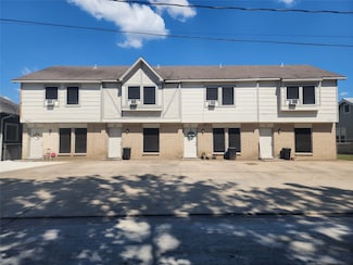 517 5th St Unit 4, Humble, TX 77338