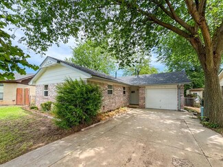 1736 Brandon Cir, Norman, OK 73071