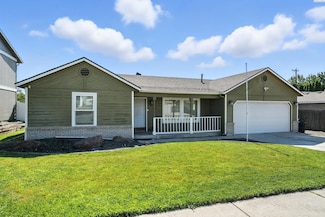 913 S Arthur Place, Kennewick, WA 99336