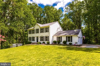 4349 Woodfield Dr, Pomfret, MD 20675