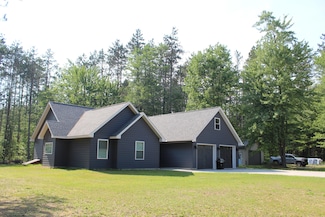 1105 Lone Pine Dr, Fairview, MI 48621