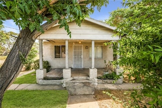9967 Cedar Ave, Bloomington, CA 92316