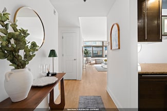 10 Regent St Unit 501, Jersey City, NJ 07302