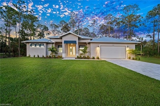 1970 17th St SW, Naples, FL 34117
